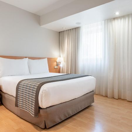 Hotel Exe Puerta San Pedro Lugo Zewnętrze zdjęcie